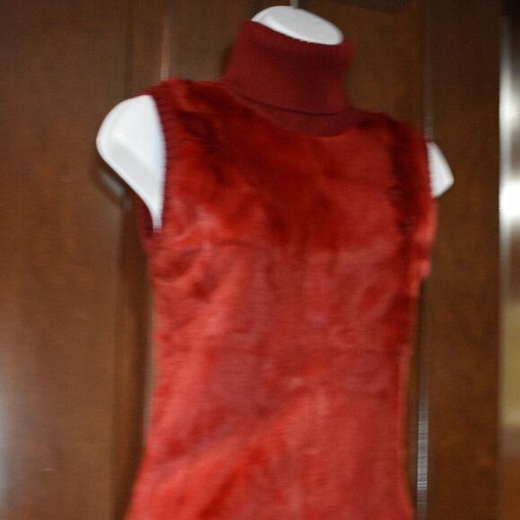 BCBGMaxAzria Red Wool Blend Fur Turtleneck Sweater Vest Sz Small Sleeveless Knit - Picture 4 of 15